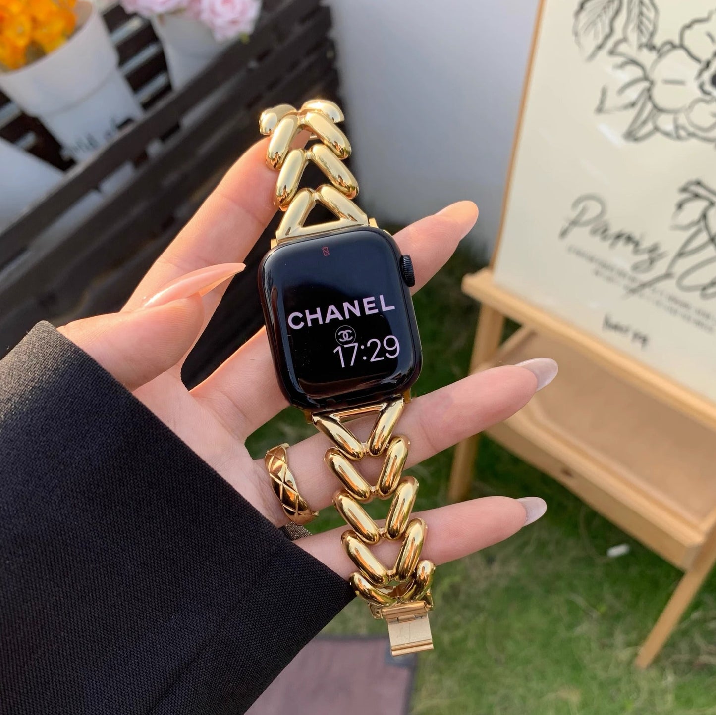 Elegant Women's Luxury Bracelet
