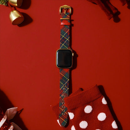 Festive Tartan Apple Watch Band — Stylish Holiday Strap