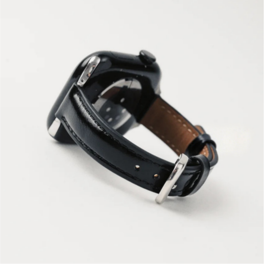 Retro-Inspired Leather Strap for Apple Watch