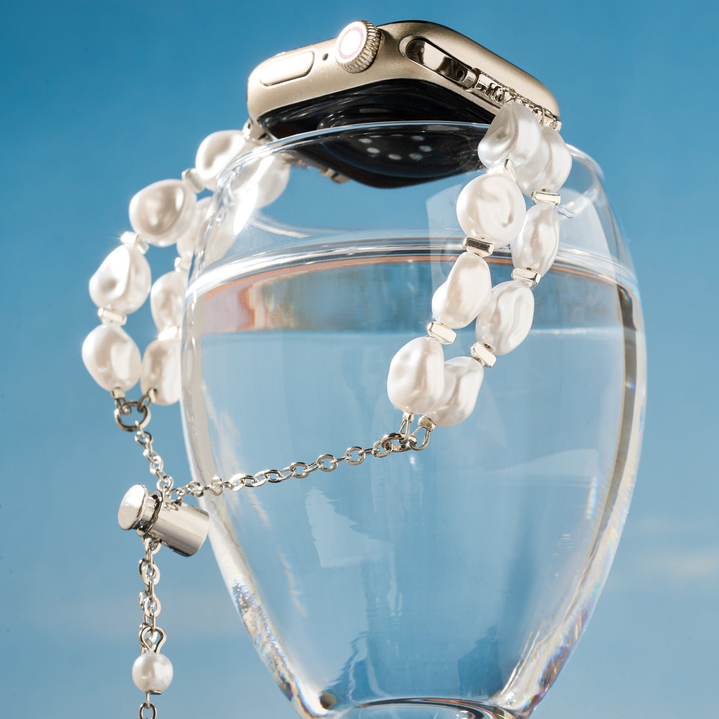 Pearl-Perfect Watch Band - Elegant, Sparkling Wrist Accessory