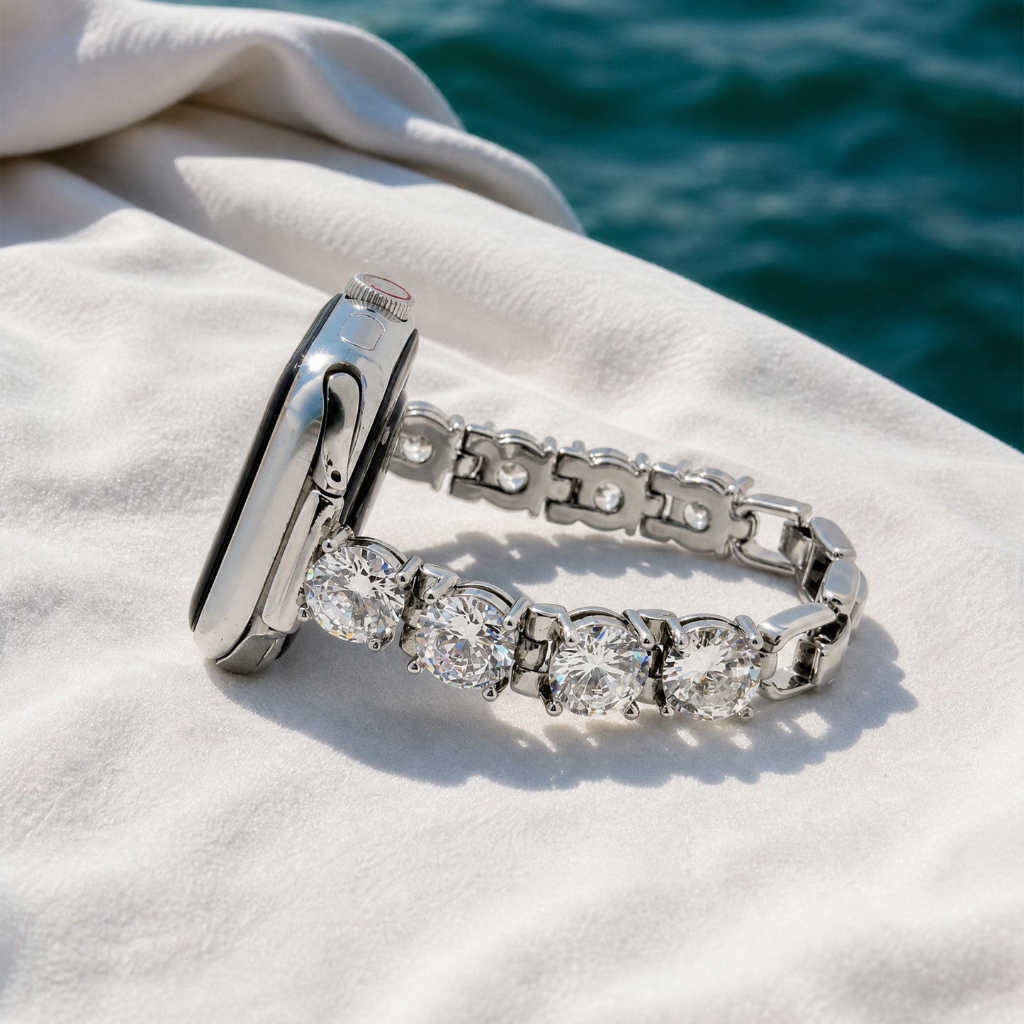 Round Zircon Copper Watch Band for Apple Watch — Elegant, Sparkling Metal Strap