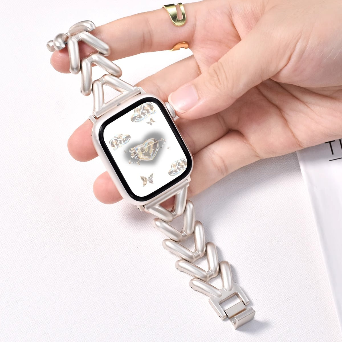 Elegant Women's Luxury Bracelet