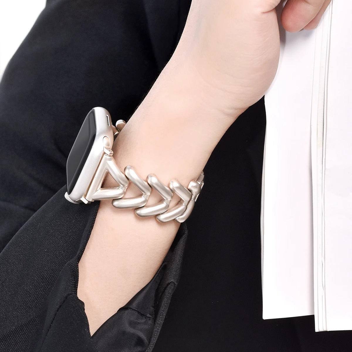 Elegant Women's Luxury Bracelet