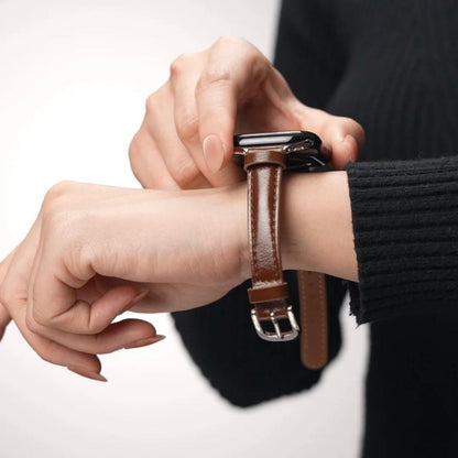 Retro-Inspired Leather Strap for Apple Watch