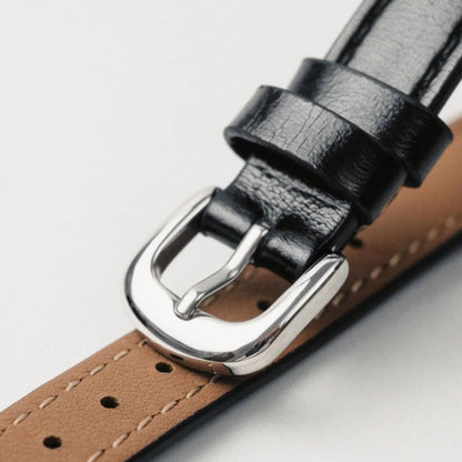Retro-Inspired Leather Strap for Apple Watch