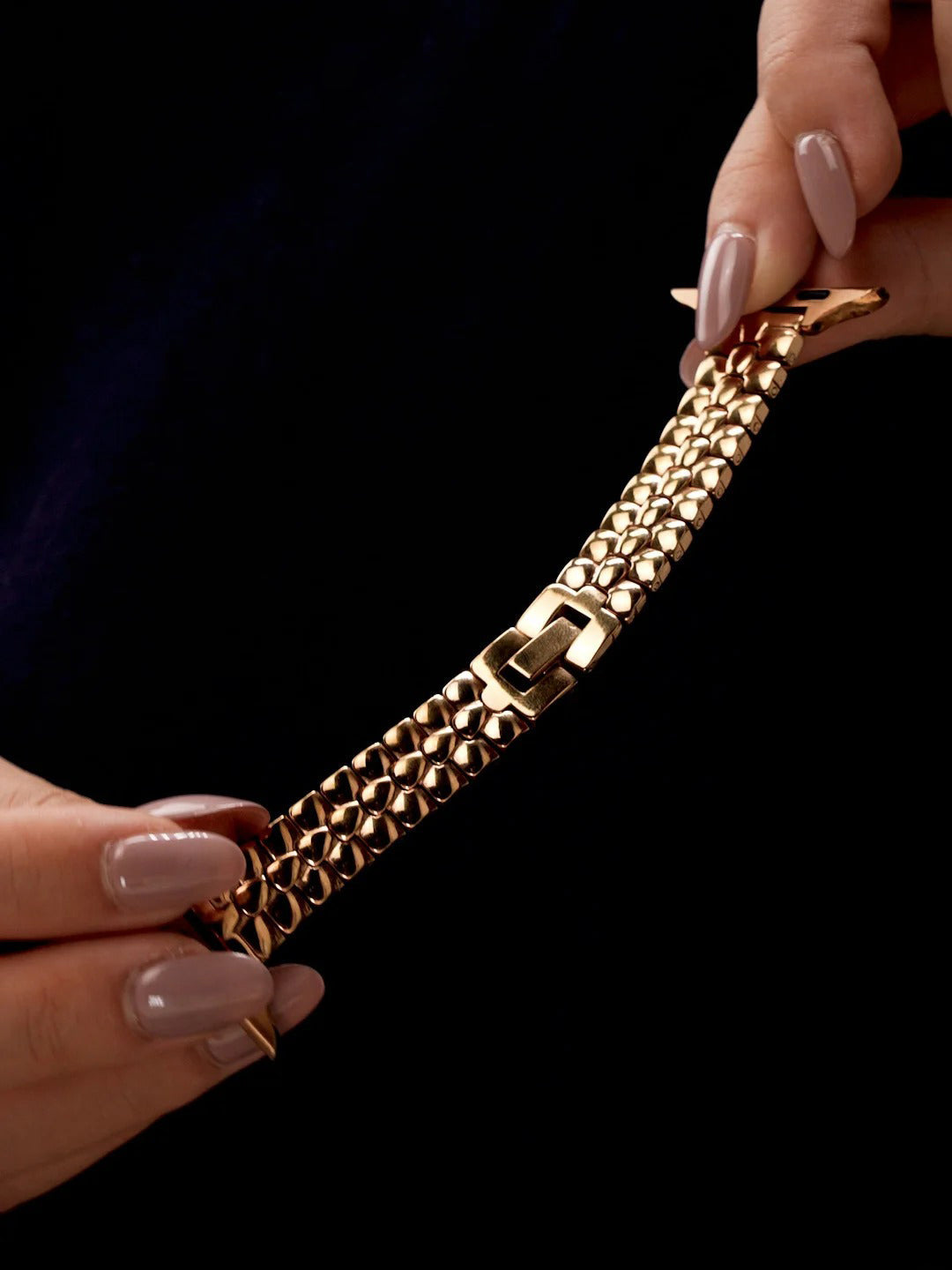 Sleek Rounded-Link Metal Bracelet