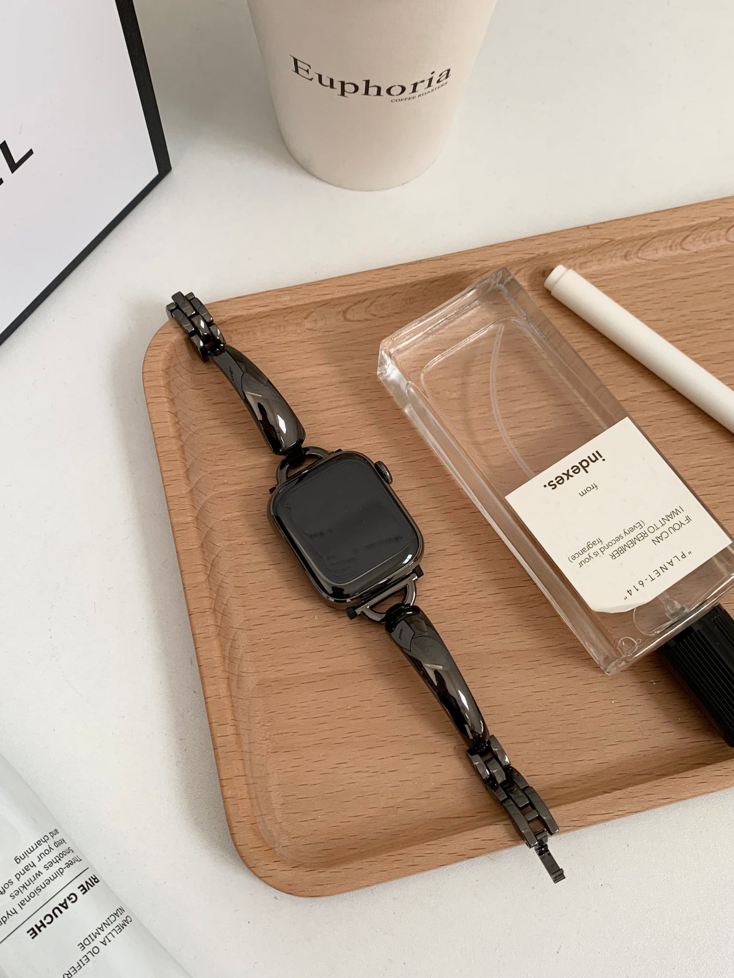 Sleek Metal Bracelet for Apple Watch