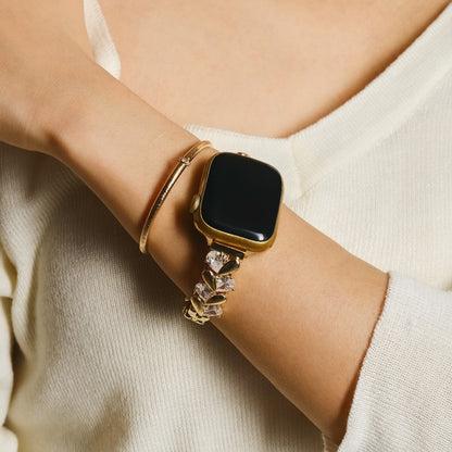 Romantic Love-Inspired Apple Watch Band for a Stylish, Heartfelt Look