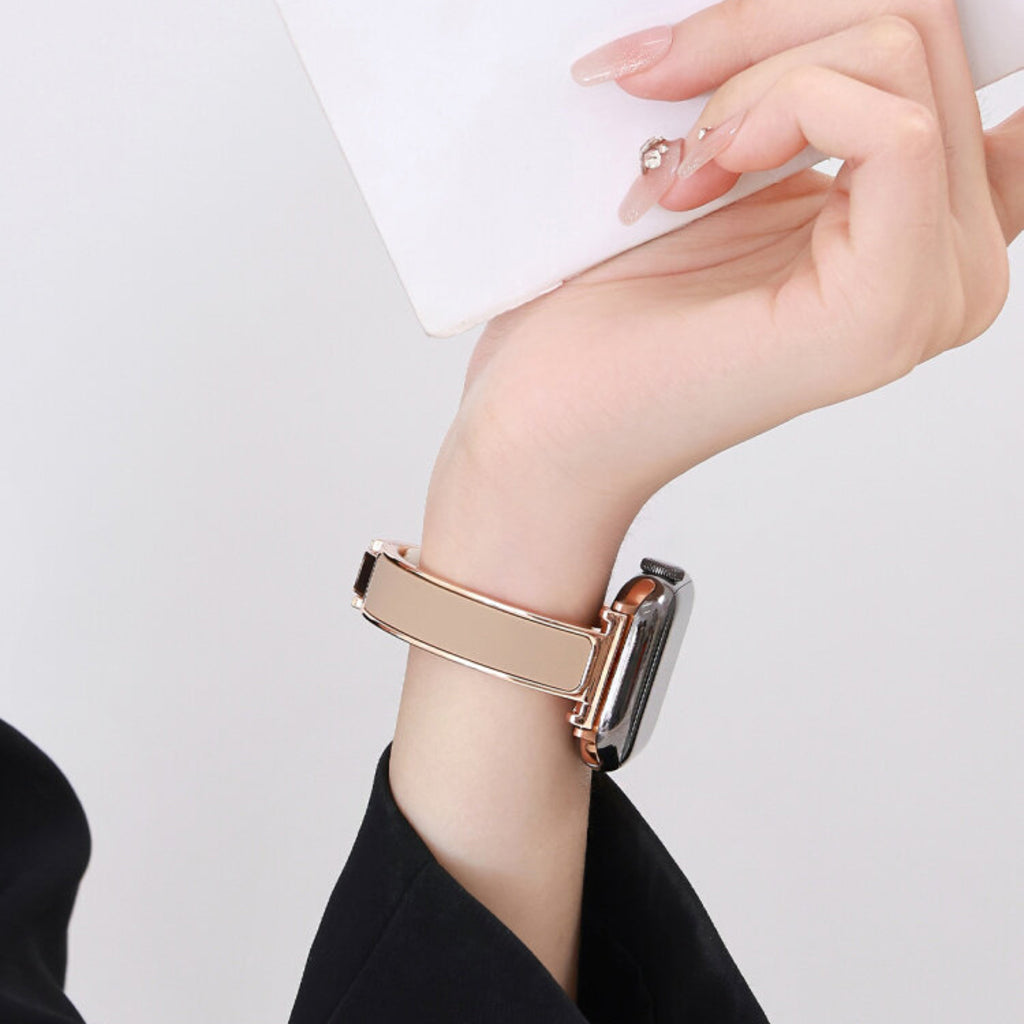 Crescent-Style Metal Bracelet for Apple Watch